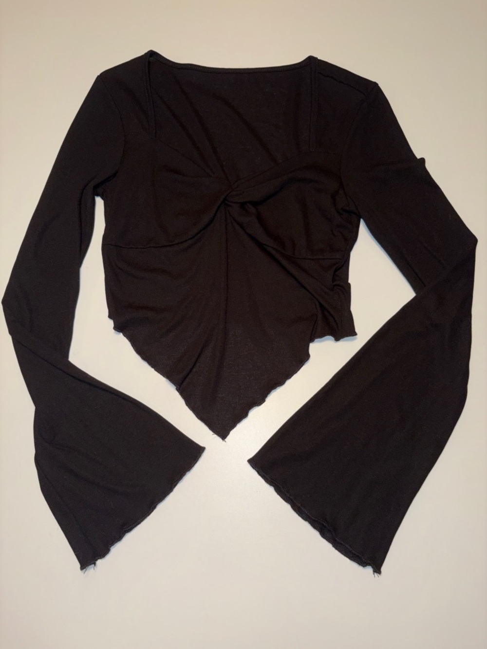 Womens Black Twist-Front Long Sleeve Crop Top